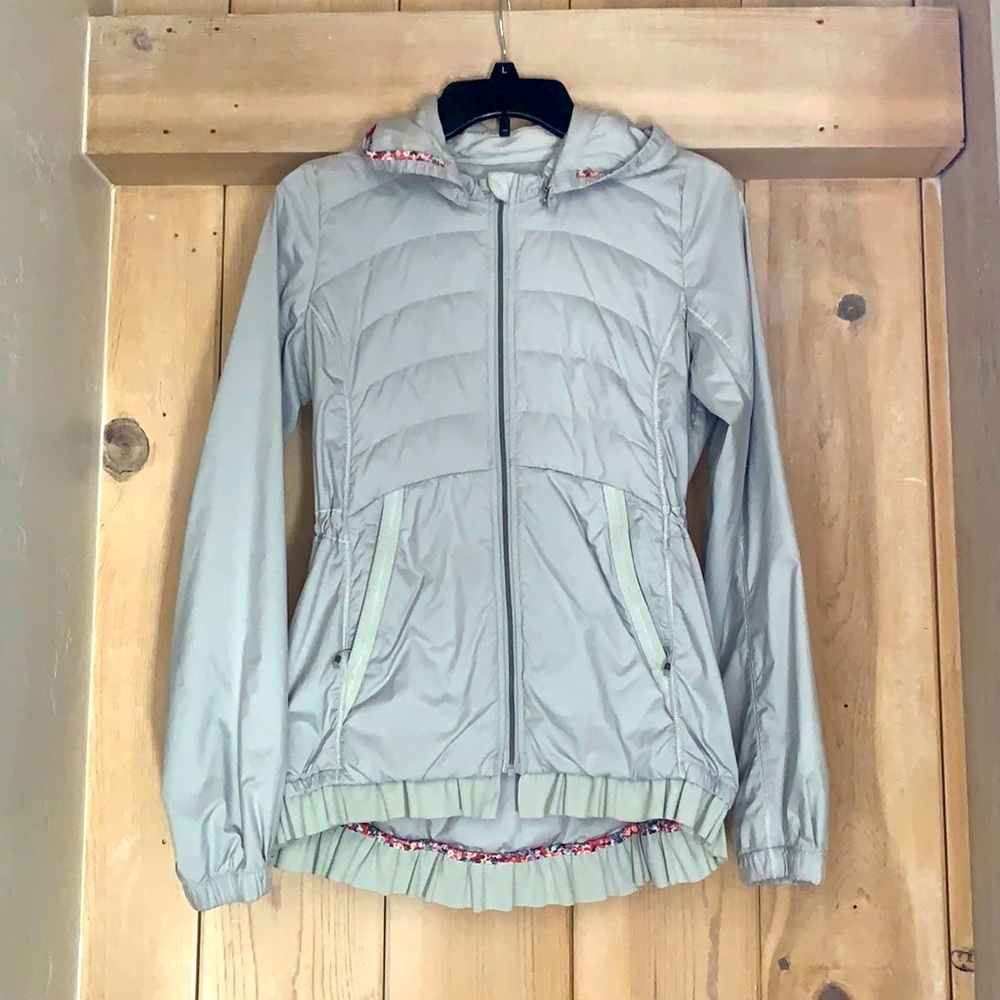 Light weight jacket
